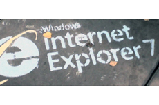 Atacuri critice vizeaza Internet Explorer si Adobe Reader